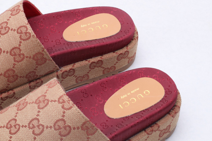 Gucc* Sandal73