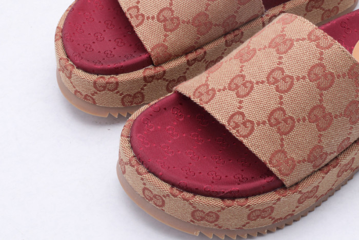Gucc* Sandal73
