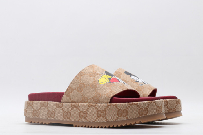 Gucc* Sandal71