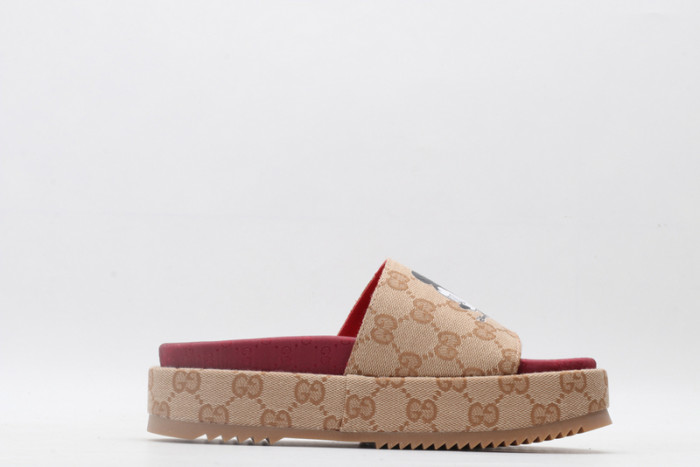 Gucc* Sandal71
