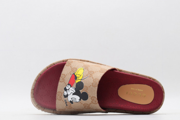 Gucc* Sandal71