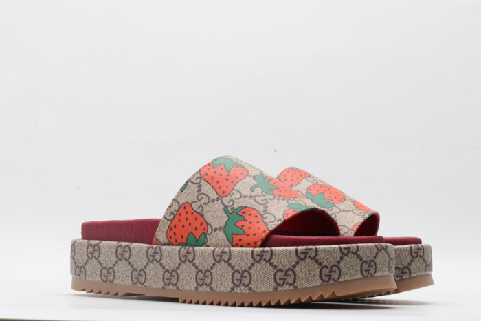 Gucc* Sandal72