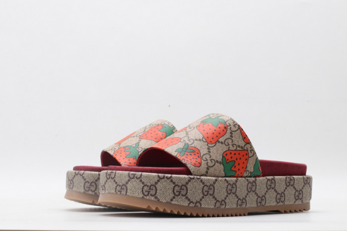 Gucc* Sandal72