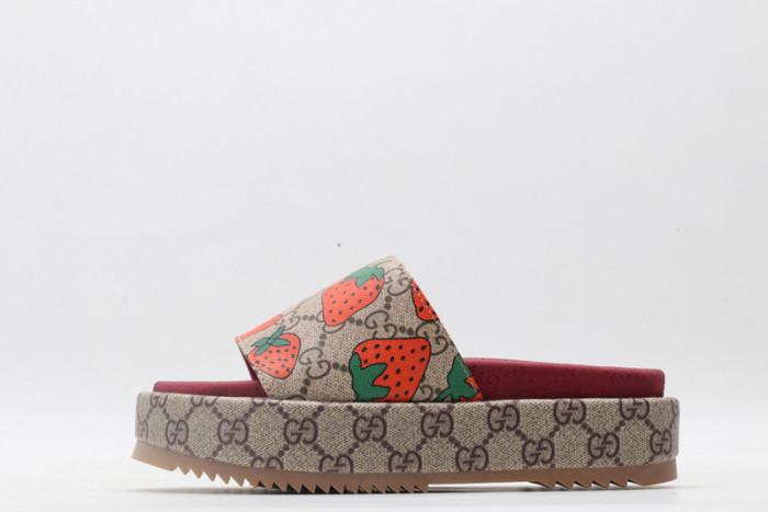 Gucc* Sandal72