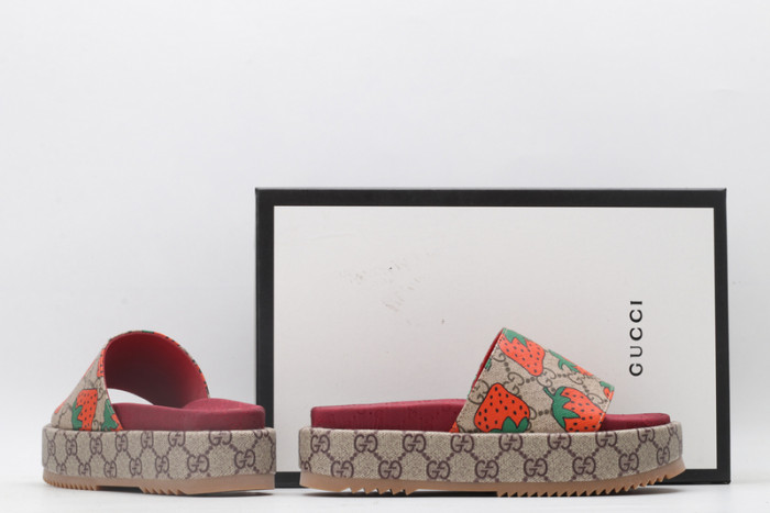 Gucc* Sandal72