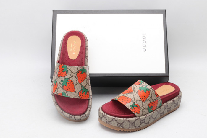 Gucc* Sandal72