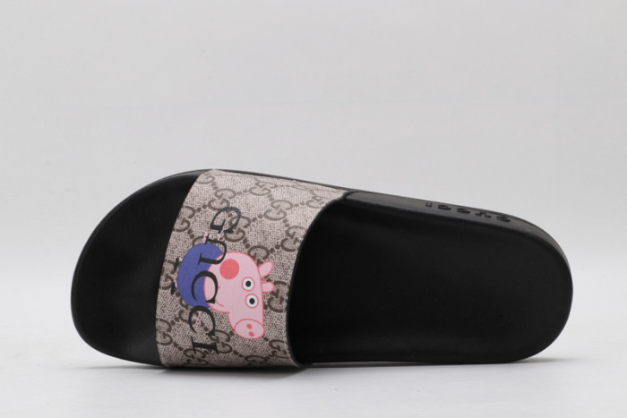 Gucc* Sandal51
