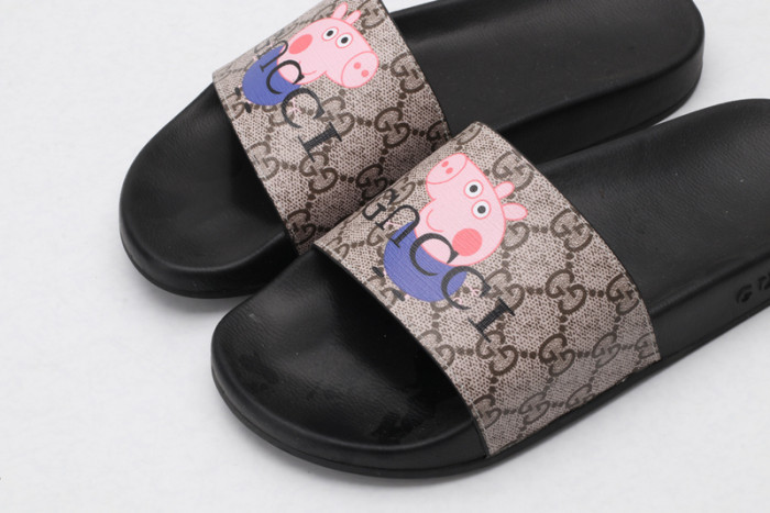 Gucc* Sandal51