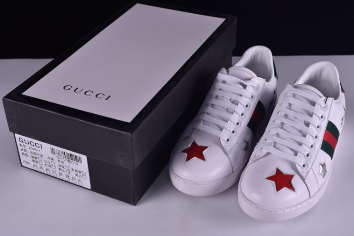 G*u*i ace embroidered low-top sneaker with colorful stars 431942-a38g1