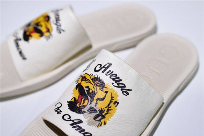 Gucc* Sandal10