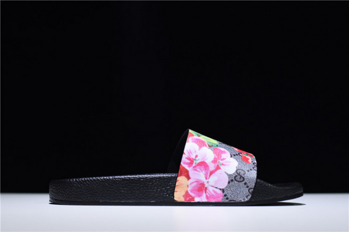Gucc* Sandal4