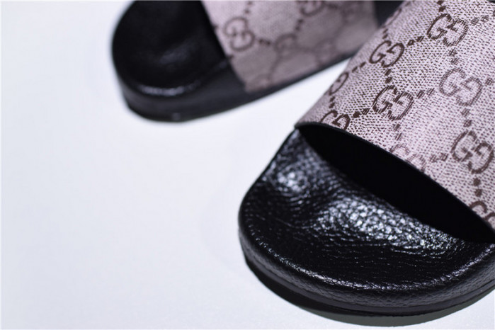 Gucc* Sandal6