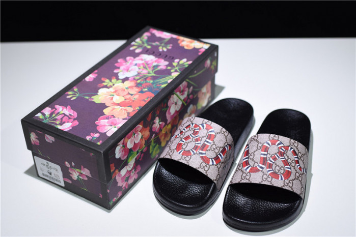 Gucc* Sandal8