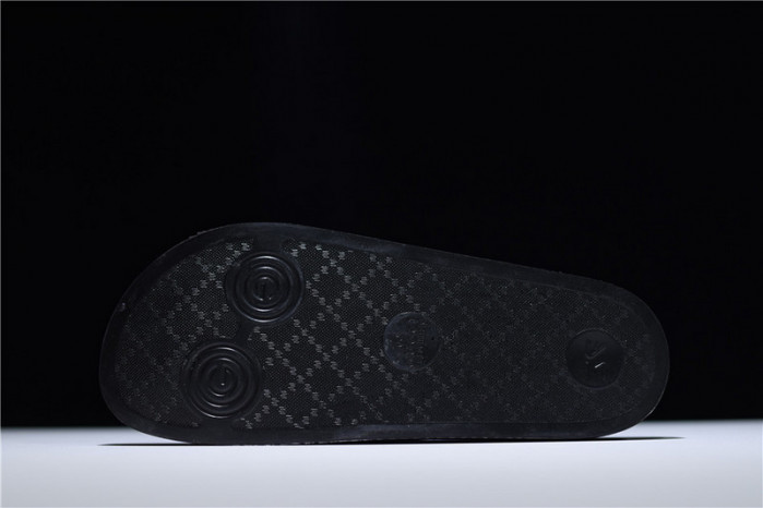 Gucc* Sandal7