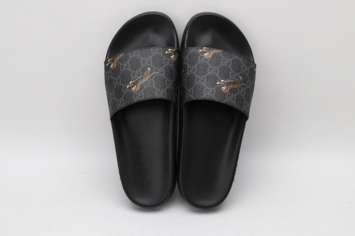 Gucc* Sandal52