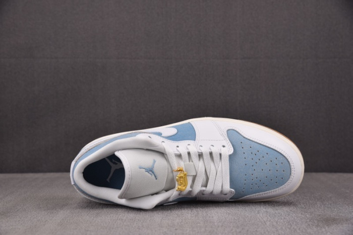 Air Jordan 1 Low SE 