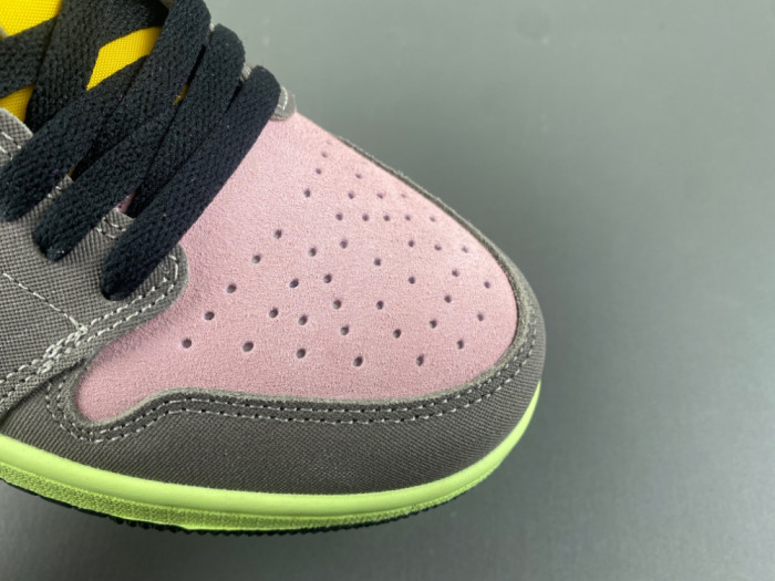 Air Jordan 1 Low SE 