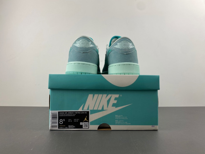 Air Jordan 1 Retro Low OG 