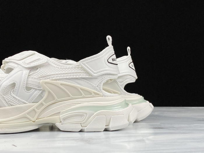 Track 4.0 Sandals white 617542 W2CC1 9000