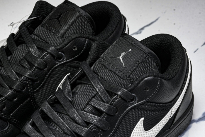 Air Jordan 1 Low