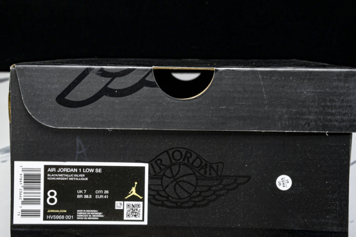 Air Jordan 1 Low