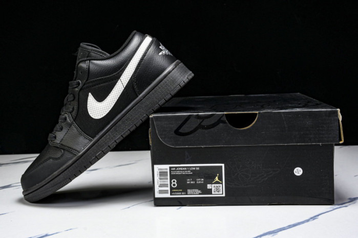 Air Jordan 1 Low