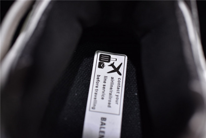 TRACK SNEAKER TS018