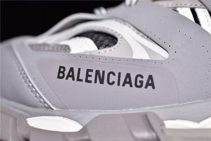 TRACK SNEAKER TS018