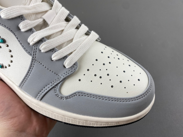 Air Jordan 1 Low 