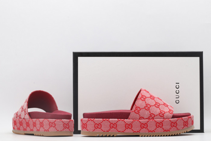 Gucc* Sandal74