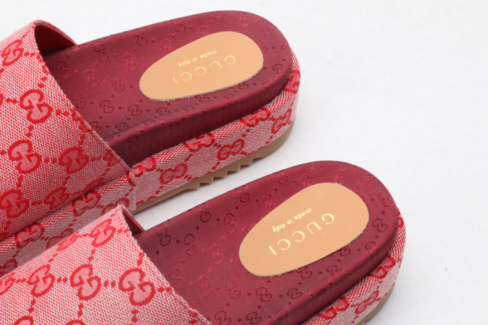 Gucc* Sandal74