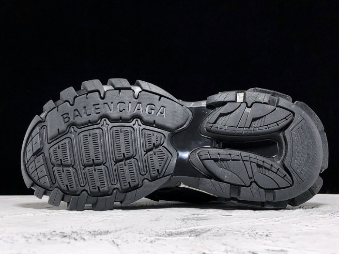 TRACK SNEAKER TS021
