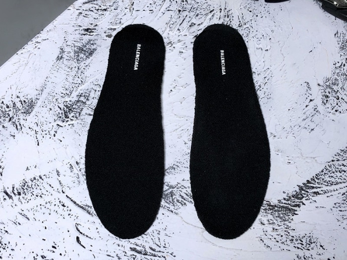 TRACK SNEAKER TS021