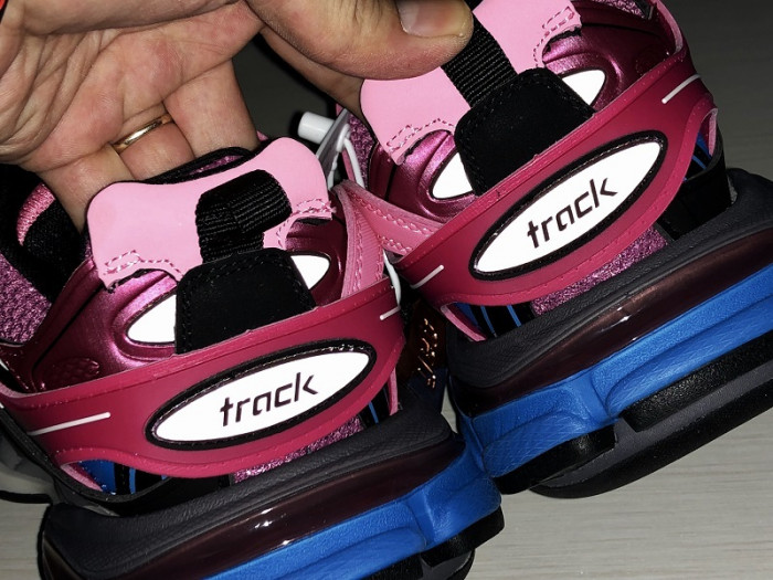 TRACK SNEAKER TS011