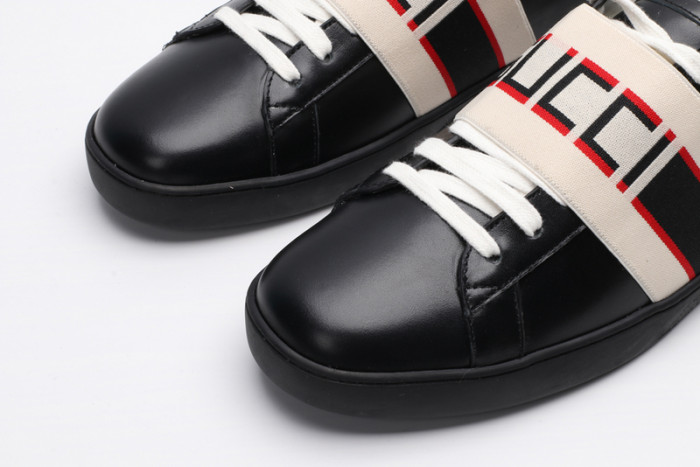 G*u*i ace embroidered low-top sneaker black