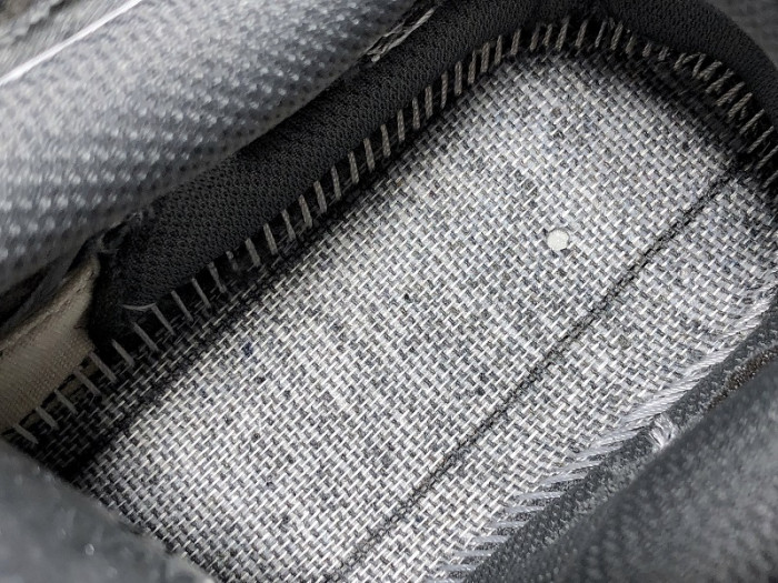 TRACK SNEAKER TS022