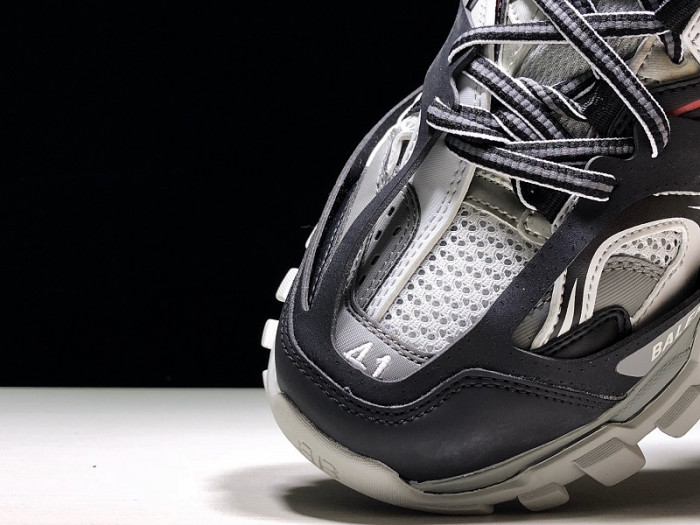 TRACK SNEAKER TS016