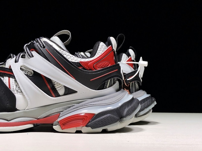 TRACK SNEAKER TS016