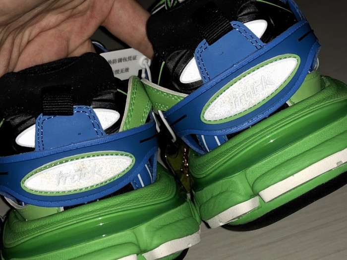 TRACK SNEAKER TS015