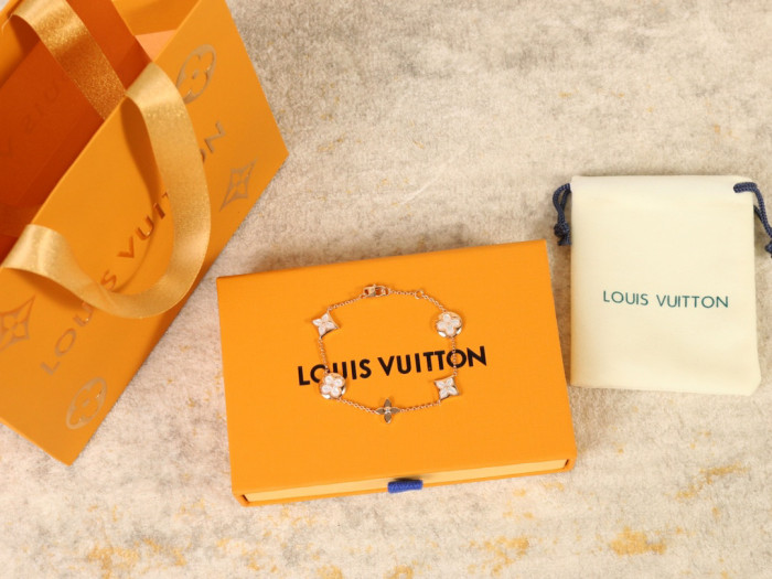 l0vis Vvtt0n lvbl0005