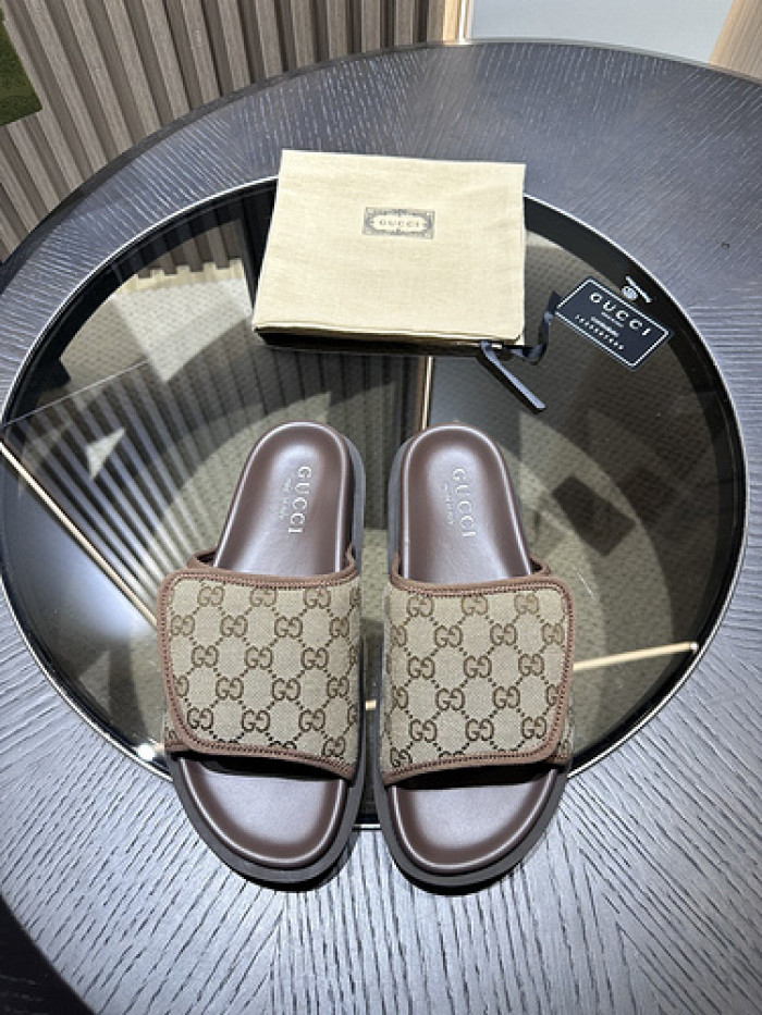 Gucc* Sandal 131
