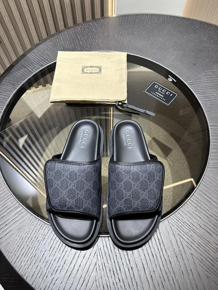 Gucc* Sandal 137