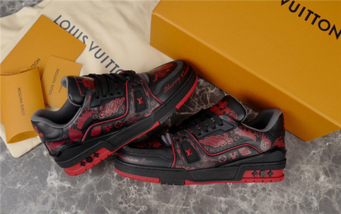 LV SNEAKER LV-000151