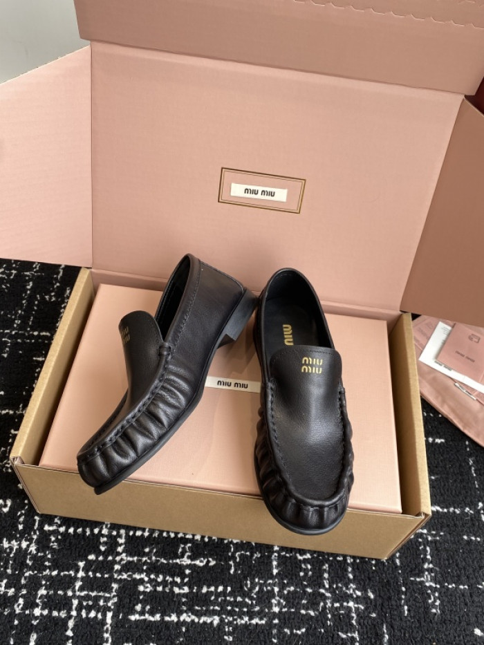 Miu Miu SNEAKER
