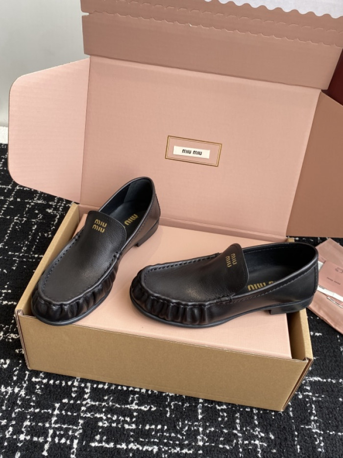 Miu Miu SNEAKER