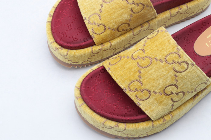 Gucc* Sandal69