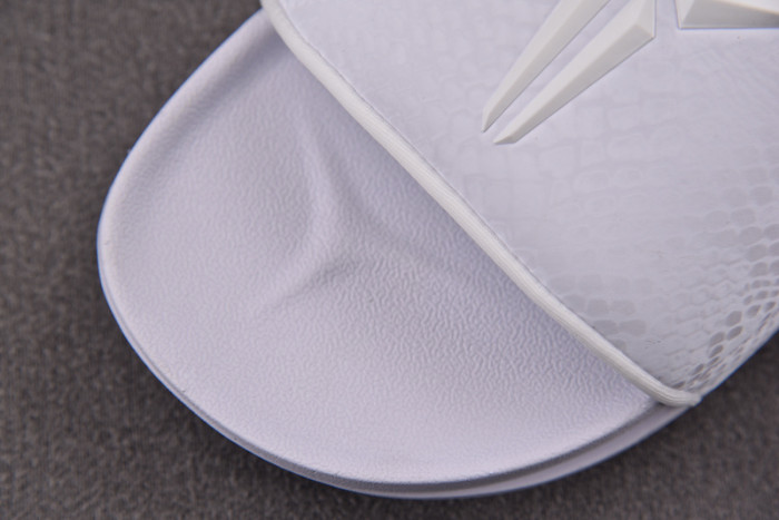 Kobe Bryant x Offcourt Slide 