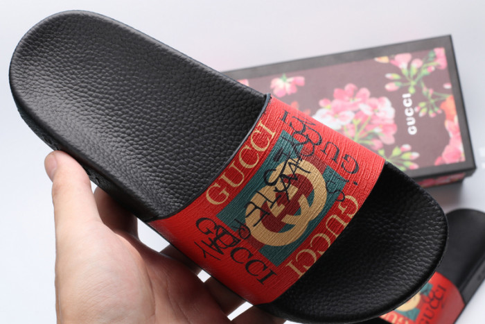 Gucc* Sandal62
