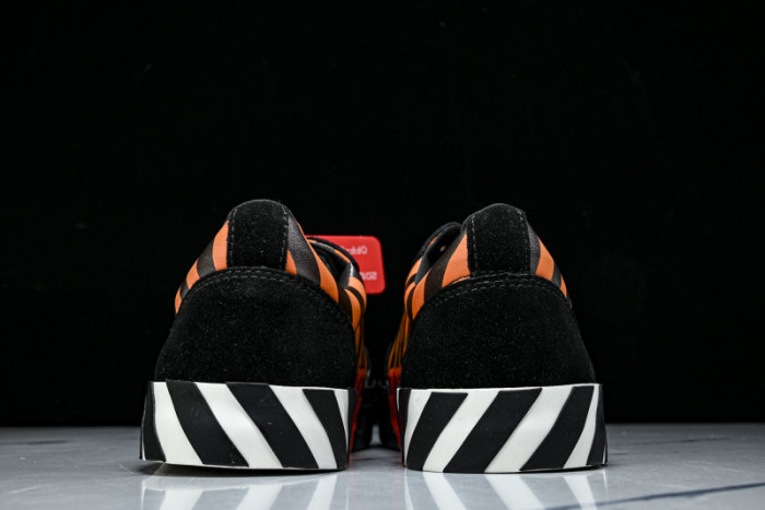 OFW Sneakers OW10039