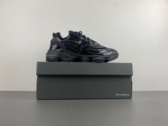NEW BALANCE SNEAKER NB122